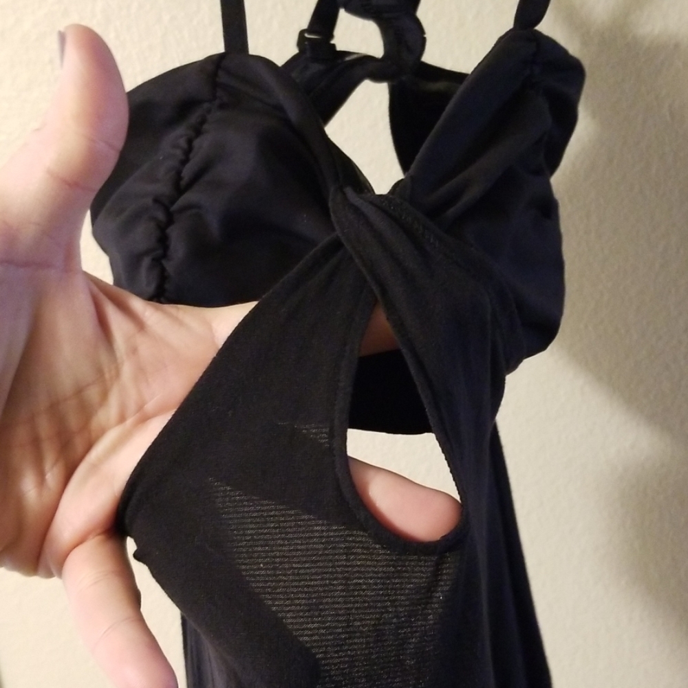 Lululemon hot but no tank - Picture 5 of 8